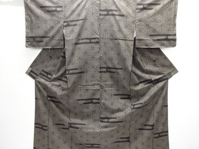 大特価品　麻の葉にヱ霞模様織り出し本場泥大島紬着物(5マルキ)